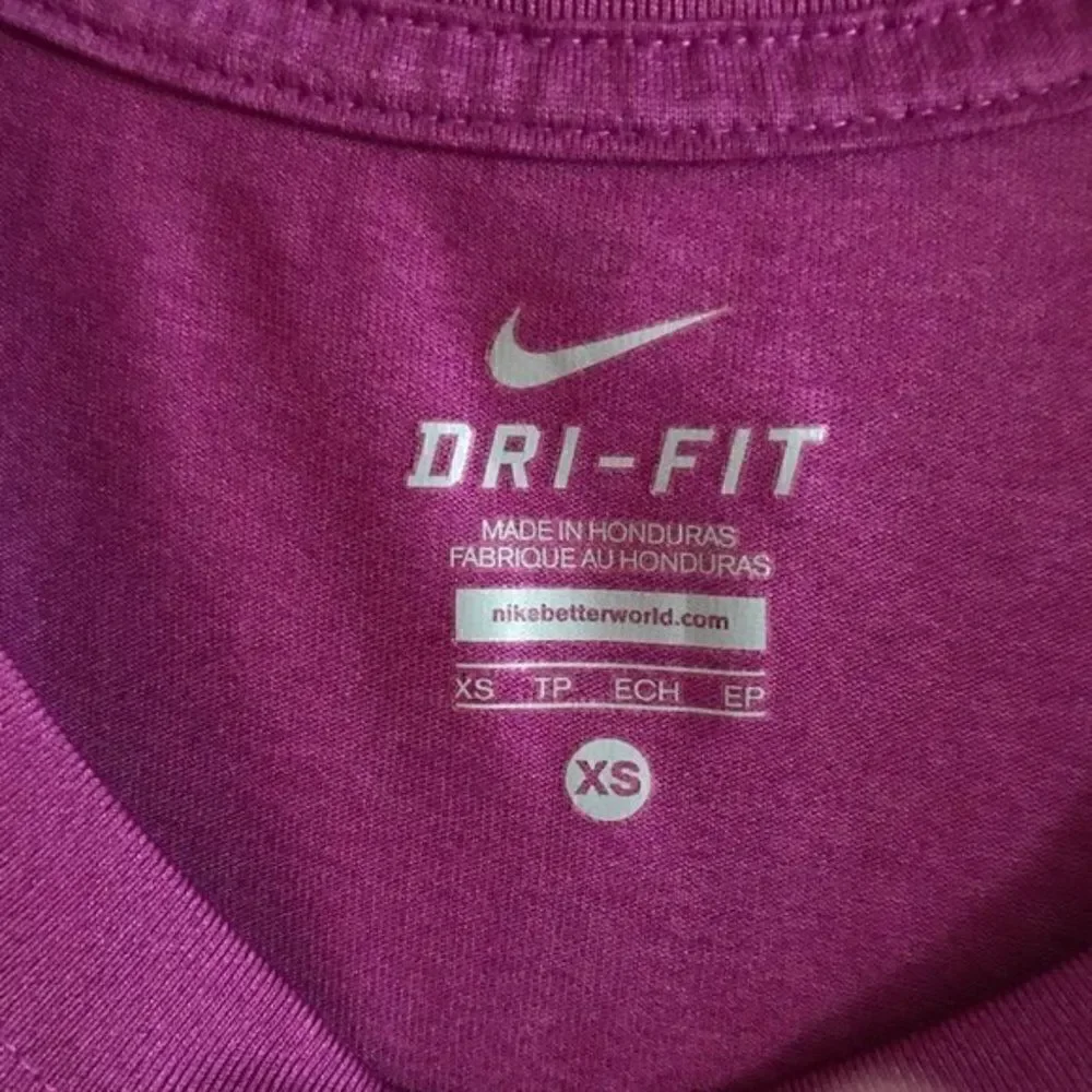 *30off3* NWOT. Nike Dri-Fit Purple Top